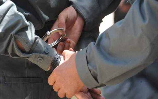مناواں: سیالکوٹ موٹروے پر پولیس مقابلہ، ریکارڈ یافتہ ڈاکو گرفتار
