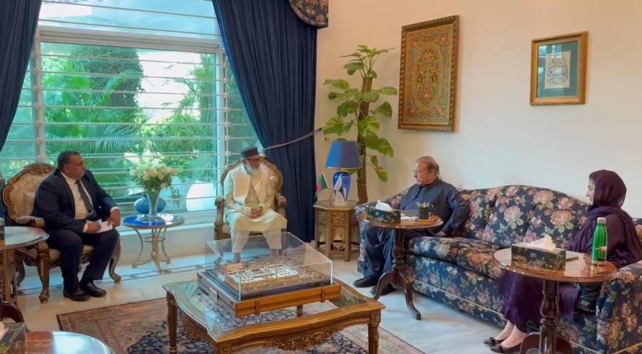  پاکستانی سٹوڈنٹس کے لیے 500 نئے سکالر شپ؛ نواز شریف اور مریم نواز سے بنگلہ دیش کے مشیر برائے مذہبی امور کی ملاقات میں اعلان 