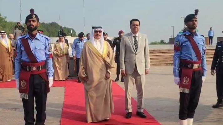 بحرین کے وزیر داخلہ 3 روزہ دورے پر اسلام آباد پہنچ گئے 