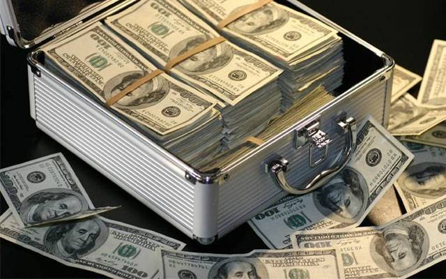ڈالر کی قیمت میں کمی