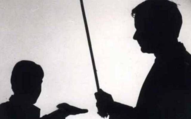 اسلام آباد ؛ تعلیمی اداروں میں بچوں کو جسمانی سزا دینے پر مکمل پابندی عائد