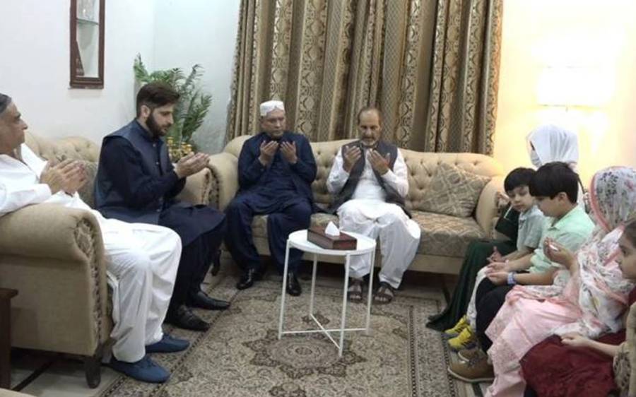 Asif Ali Zardari, President Asif Zardari, <ajor Adnan Aslam, Major Moiz Abbas Shah Shaheed, City42 