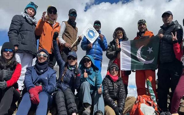  وزیراعلیٰ پنجاب کی جانب سے بری لا چوٹی سر کرنے والی خواتین کوہ پیما ٹیم کو مبارکباد