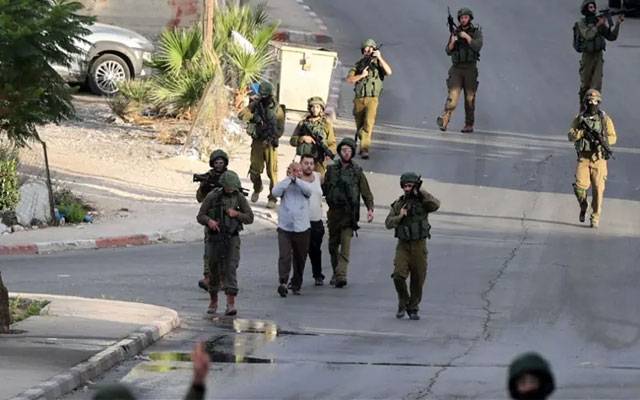 اسرائیلی فوج کے چھاپے،100 سے زائد فلسطینی گرفتار