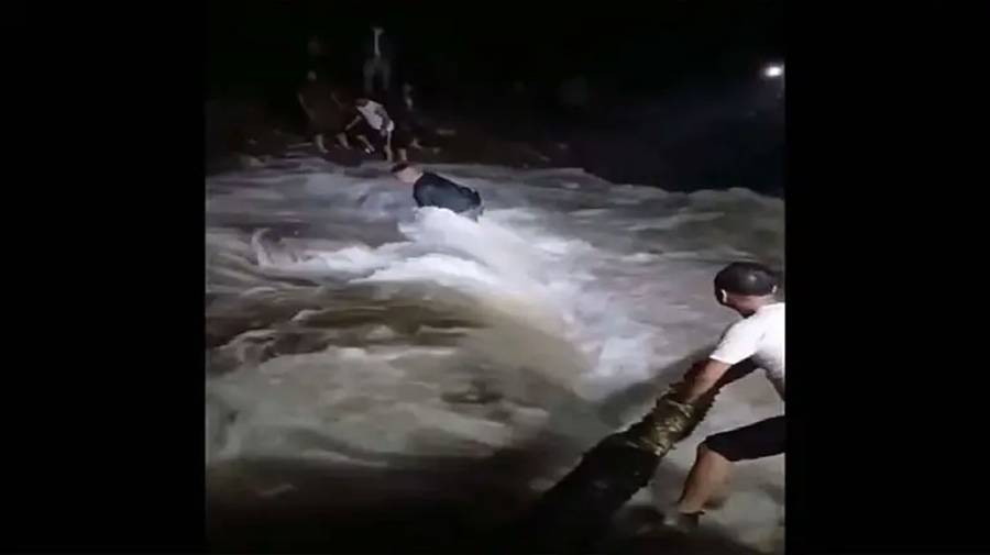 Land Sliding, deadly monsoon, Heavy rains