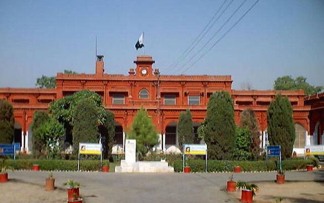 نئے سمسٹر کیلئے کلاسز شروع، جی سی یونیورسٹی فیصل آباد نے نوٹیفکیشن جاری کردیا
