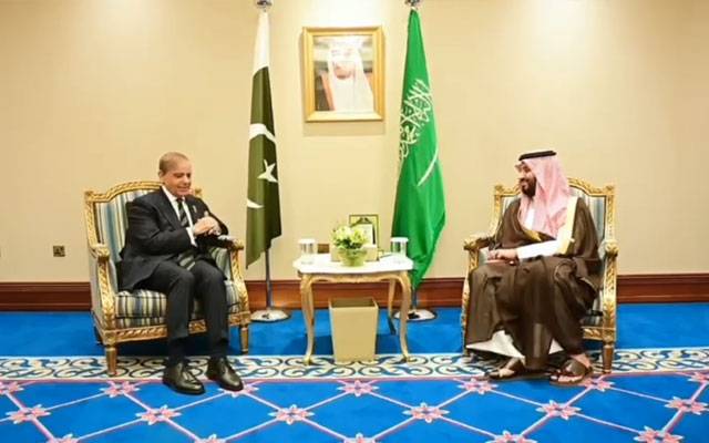 وزیراعظم شہباز شریف کی سعودی ولی عہد محمد بن سلمان بن عبدلعزیز سے ملاقات 