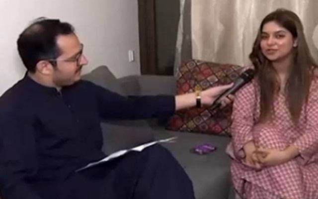 حسن زاہد سے صلح کیلئے کتنی رقم لی؟ سامعہ حجاب کے جواب نے صحافی کو لاجواب کردیا