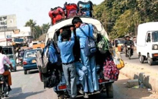  سکول وینز اور رکشوں میں بچوں کو حد سے زیادہ بٹھانے پر سی ٹی او کا سخت ایکشن