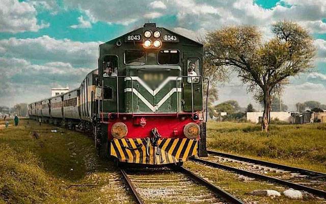 مسافر ٹرینوں کی آؤٹ سورسنگ کے متعلق وفاقی حکومت کا اہم فیصلہ 