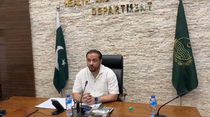 بارشوں اور حالیہ سیلاب کی وجہ سے ڈینگی کا خطرہ بہر حال موجود ہے، خواجہ عمران نذیر