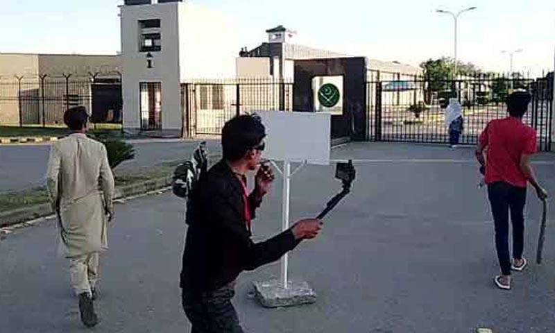 9 مئی جی ایچ کیو حملہ کیس سے متعلق عمران خان کی دو درخواستیں خارج