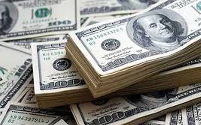 ڈالر انٹربینک میں سستا اوپن مارکیٹ میں مہنگا