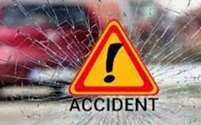 لاہور میں 279 ٹریفک حادثات، 329 افراد زخمی