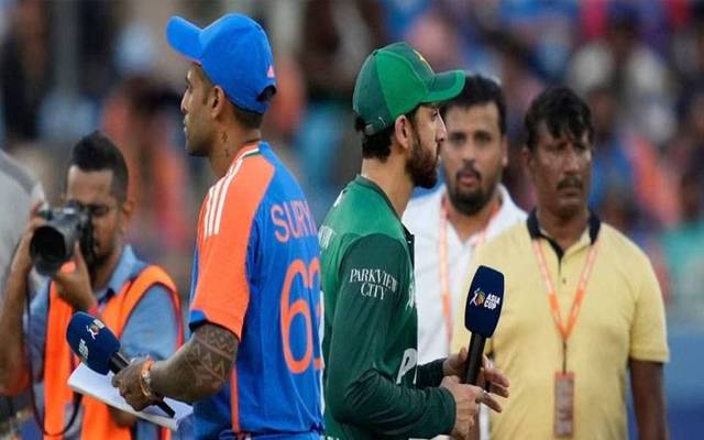پاک بھارت فائنل، سوشل میڈیا صارفین نے ٹاس کی شفافیت پر سوال اٹھادیے