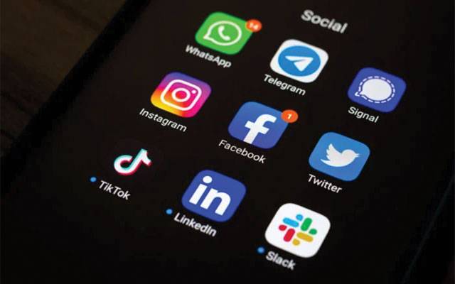 انسٹا گرام و فیس بک صارفین کو اب فیس ادا کرنا ہوگی