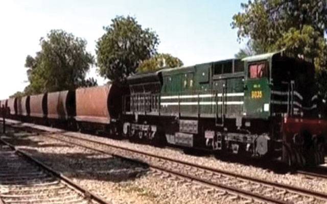 پاکستان ریلوے کا مال گاڑیاں اور بوگیاں پرائیویٹ کرنے کا فیصلہ