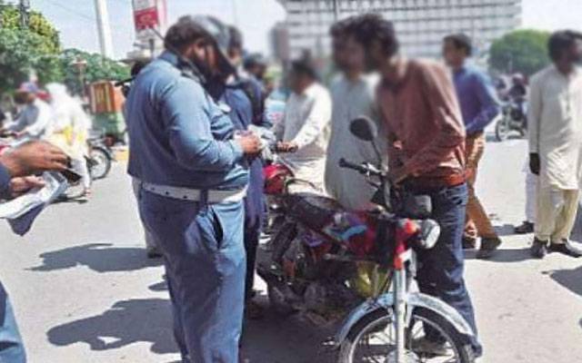  ٹریفک پولیس کی اوور سپیڈنگ کرنیوالوں کیخلاف بلا تفریق کارروائیاں جاری