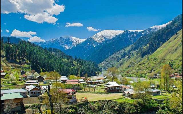 آزاد کشمیر میں موبائل سروس بحال، بازار کھل گئے