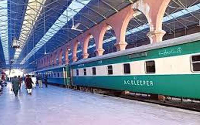 لاہور سے راولپنڈی کے درمیان چلنے والی ٹرینوں میں کمپلیمنٹری سروسز میں اضافہ؛ کرائے بھی بڑھ گئے 