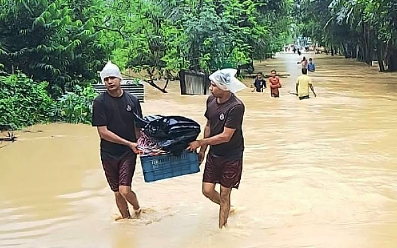 بنگلہ دیش: تیستا کے کنارے سیلاب کے باعث لاکھوں لوگ پھنس گئے