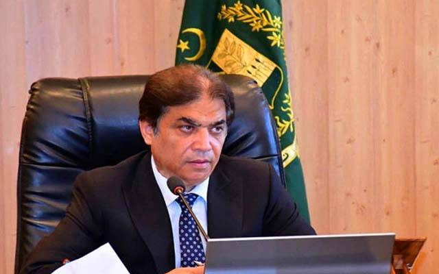 وزیر ریلوے نے ٹرینوں کی تاخیر پر سخت نوٹس لے لیا 