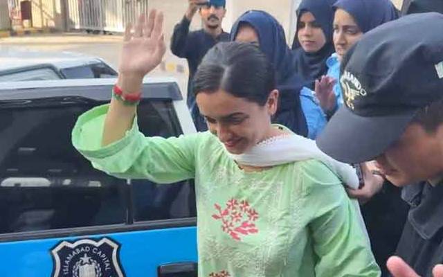 صنم جاوید کے مبینہ اغوا کا مقدمہ پشاور کے تھانہ شرقی میں درج