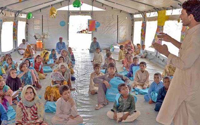 پنجاب:سیلاب سے 60 ہزار بچوں کا تعلیمی سلسلہ متاثر، ٹینٹ سکولز قائم کرنے کا فیصلہ  