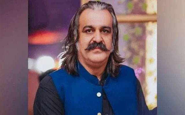 مستعفی وزیراعلیٰ علی امین کی سوشل میڈیا ٹیم بھی پشاور سے رخصت