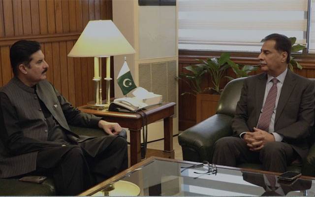 اسپیکر قومی اسمبلی سردار ایاز صادق سے گورنر فیصل کریم کنڈی کی ملاقات 