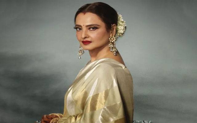 بالی وڈ کوئین ’’ ریکھا‘‘ 71 سال کی ہوگئیں