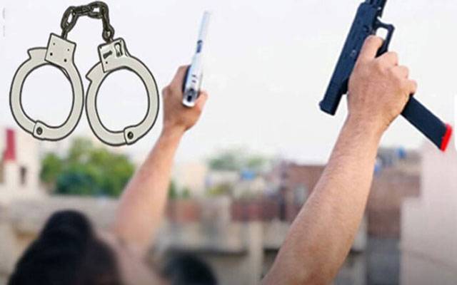 لاہور:  پولیس کی ہوائی فائرنگ کے خلاف کارروائیاں، سینکڑوں قانون شکن گرفتار