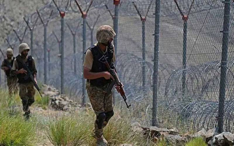 پاک فوج کی بھرپورجوابی کارروائی، افغان طالبان نے جنگ بندی کی درخواست کر دی  