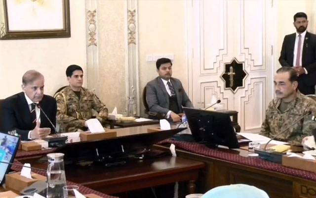 پاکستان میں غیر قانونی طور پر موجود افغان باشندوں کی جلد از جلد وطن واپسی یقینی بنائیں گے؛ وزیراعظم