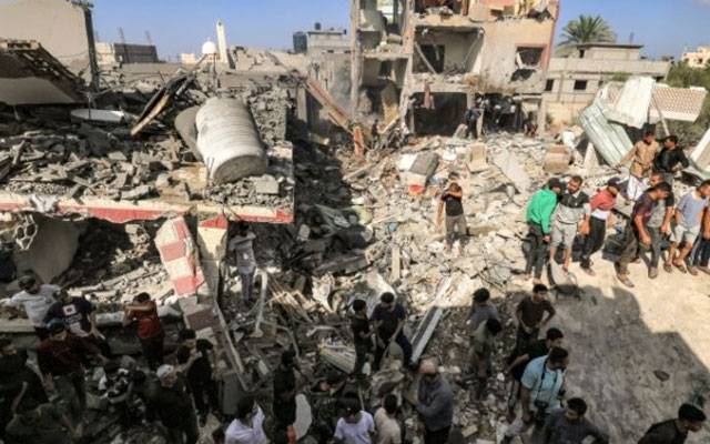  اسرائیلی فورسز کا گاڑی پر حملہ، 7 بچوں، 2 خواتین سمیت 11 فلسطینی شہید