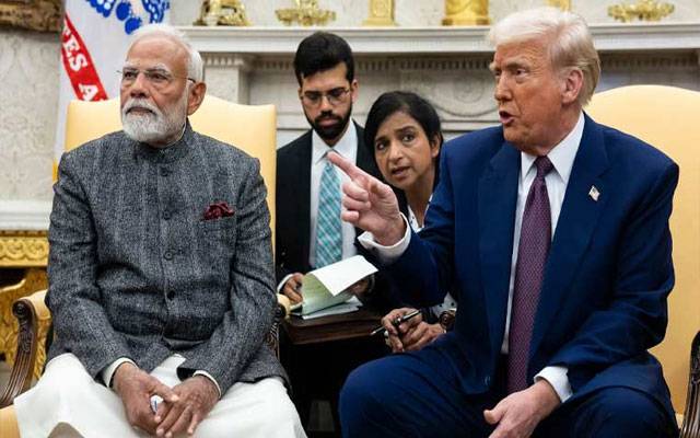 بھارت نے روسی تیل کی خریداری نہ روکی تو بھاری ٹیرف جاری رہیں گے:ٹرمپ