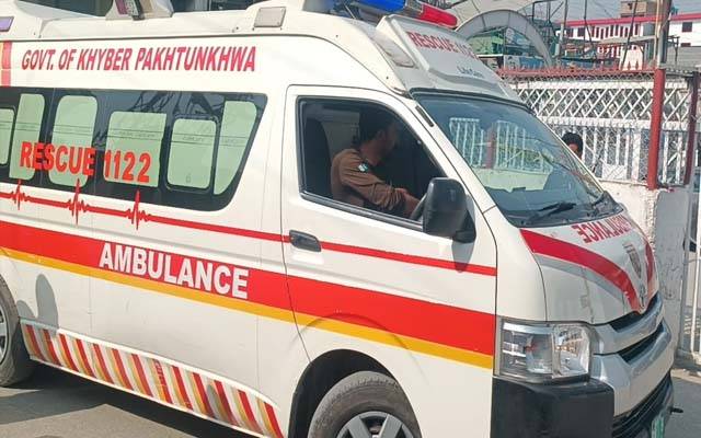 پاک افغان بارڈر کے قریب سکول وین حادثے کا شکار