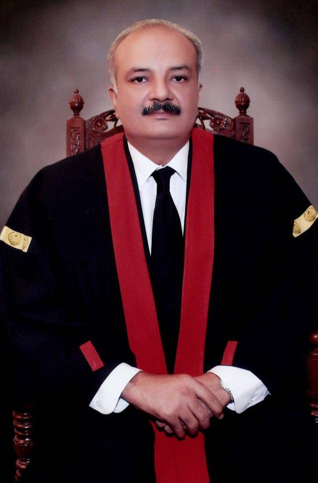 جسٹس شہرام سرور چوہدری نے مقدمات کے فیصلوں کا نیا ریکارڈ قائم کردیا