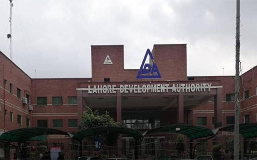 LDA, City42, Barometric attendance 