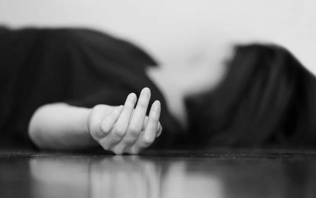 سینیئر ٹی وی اینکر کی بیٹی کی گھر پر اچانک موت، چونکا دینے والے انکشافات