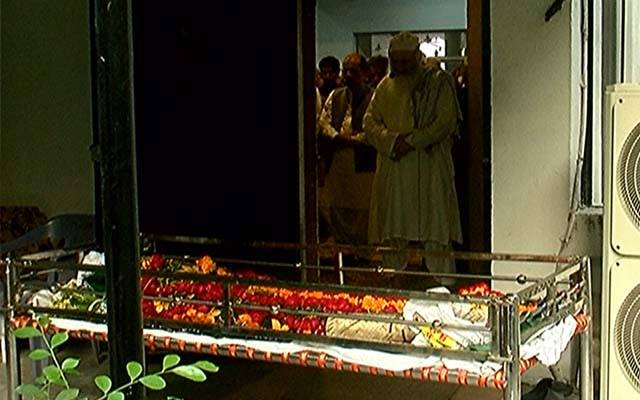 سینیئر ممبر بورڈ آف ریونیو نبیل جاوید کے والد کی نماز جنازہ ادا کردی گئی 