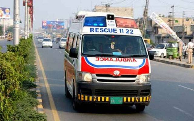 ملتان روڈ: تیز رفتار ٹرک کی ٹکر سے موٹر سائیکل سوار خاتون جاں بحق