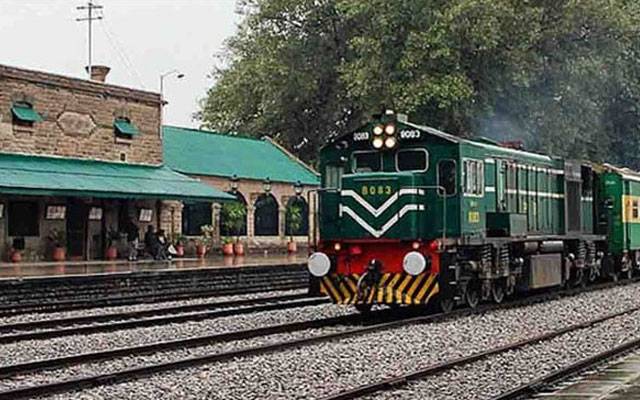 سردیوں کا نیا ٹائم ٹیبل منسوخ؛ محکمہ ریلوے کی پرانے ٹائم ٹیبل پر ٹرینیں چلانے کی ہدایت