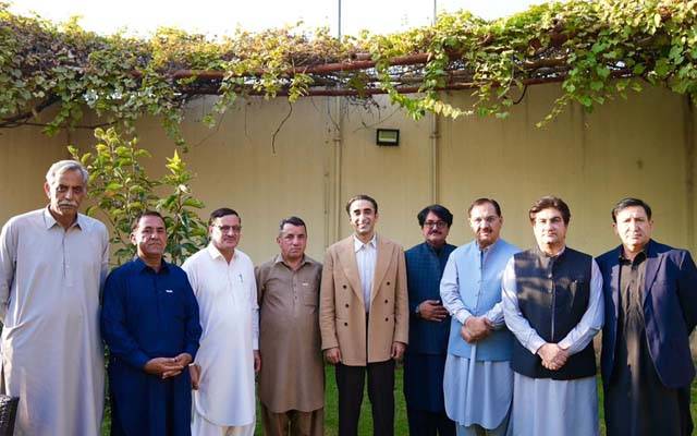 بلاول بھٹو زرداری سے پی پی پی چترال کے وفد کی ملاقات;عوام کے مسائل سے آگاہ کیا 