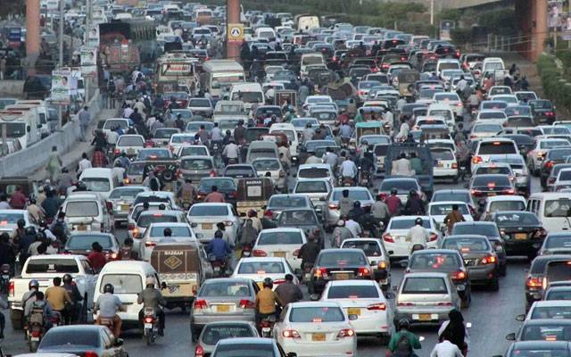 شہرِ قائد میں سب سے زیادہ چالان کس ٹریفک قانون کی خلاف ورزی پر جاری ہوئے؟