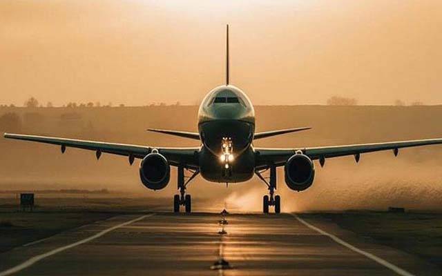 کراچی ایئرپورٹ پر مسافر طیارے کی ایمرجنسی لینڈنگ