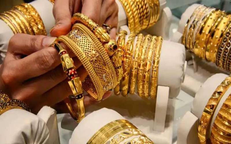 سونا پھر مہنگا ,فی تولہ قیمت کتنی ہو گئی؟خریداروں کیلئے پریشان کن خبر