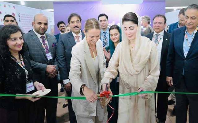 کاپ 30: وزیراعلیٰ پنجاب مریم نواز کا نیوزی لیند کی سابق وزیر اعظم جاسنڈا آرڈن کے ہمراہ ‘پاکستان پویلین’ کا افتتاح