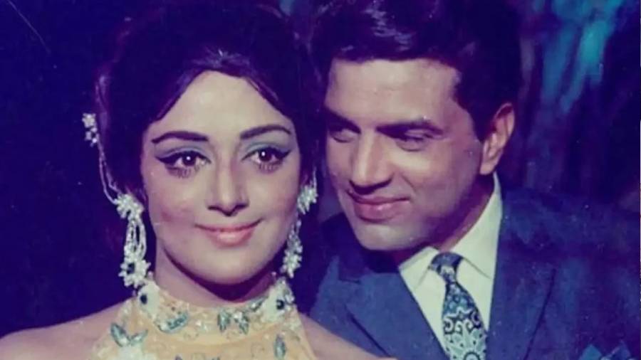 Dharmindar, City42, Suny Deval, Isha Deval, City42, Veteran Actor 