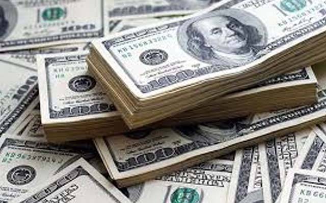 ڈالر کی قیمت میں کمی ہوگئی 
